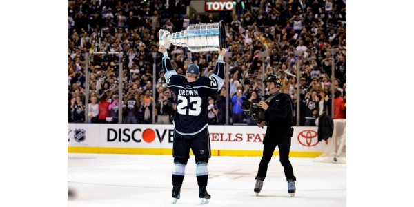 Los Angeles Kings går officiellt i pension nr 23 tröja